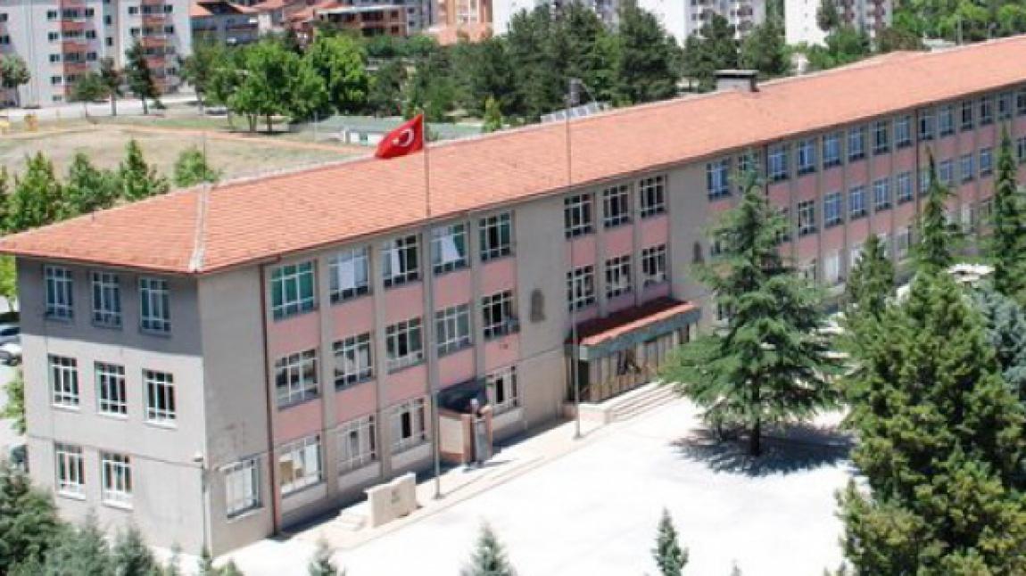 Şehit Ahmet Hilmi Yiğit Mesleki Ve Teknik Anadolu Lisesi resmi